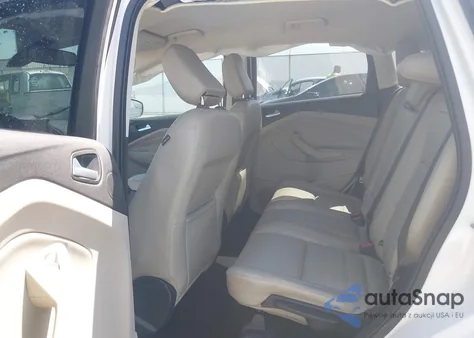 2019 Ford Escape Titanium из США, поврежденный, VIN 1FMCU9J91KUA39111